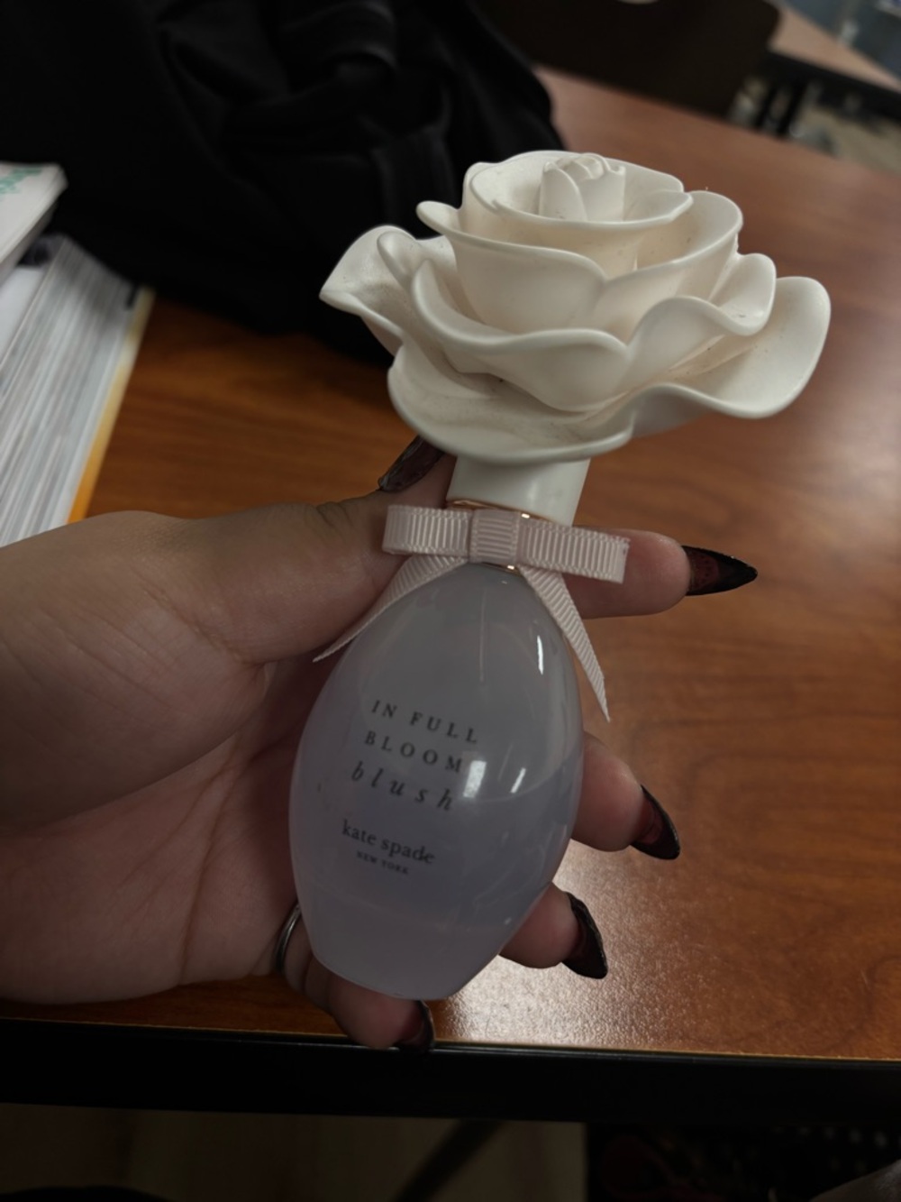 kate spade In Full Bloom Blush Body Oil - Pale Pink Bottle with White Flower